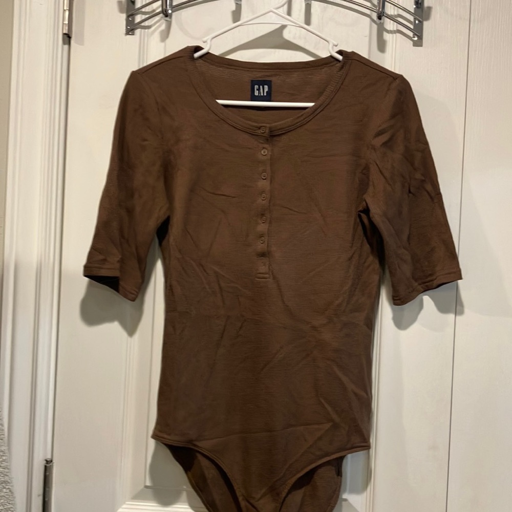 Body-con waffle shirt